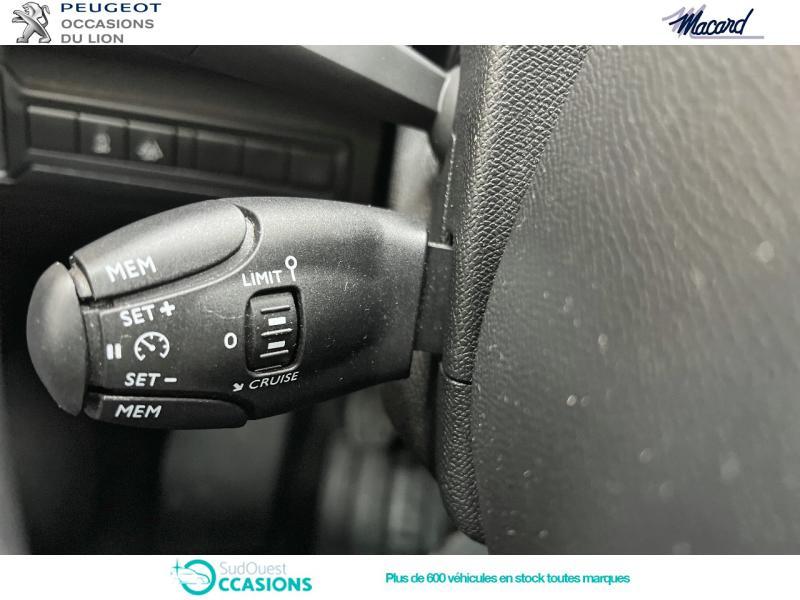 Photo 27 de l'offre de Peugeot 308 1.5 BlueHDi 130ch S&S Allure à 18 890 € chez SudOuest Occasions