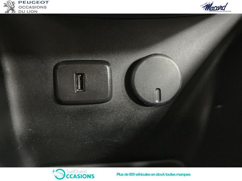 Photo 18 de l'offre de Opel Adam Rocks 1.0 Direct Injection Turbo 115ch Start/Stop à 14 790 € chez SudOuest Occasions