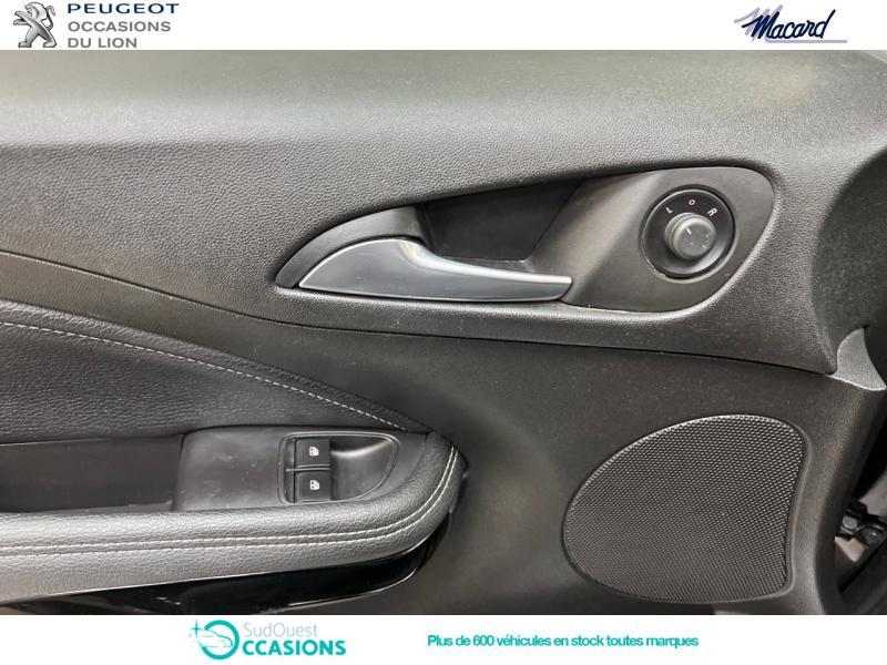 Photo 24 de l'offre de Opel Adam Rocks 1.0 Direct Injection Turbo 115ch Start/Stop à 14 790 € chez SudOuest Occasions