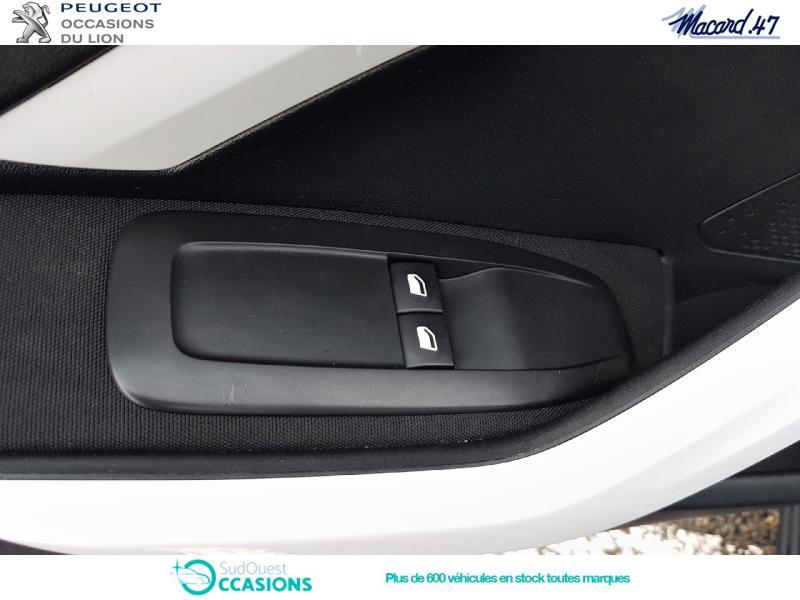 Photo 13 de l'offre de Peugeot 208 1.2 PureTech 68ch Like 5p à 10 990 € chez SudOuest Occasions