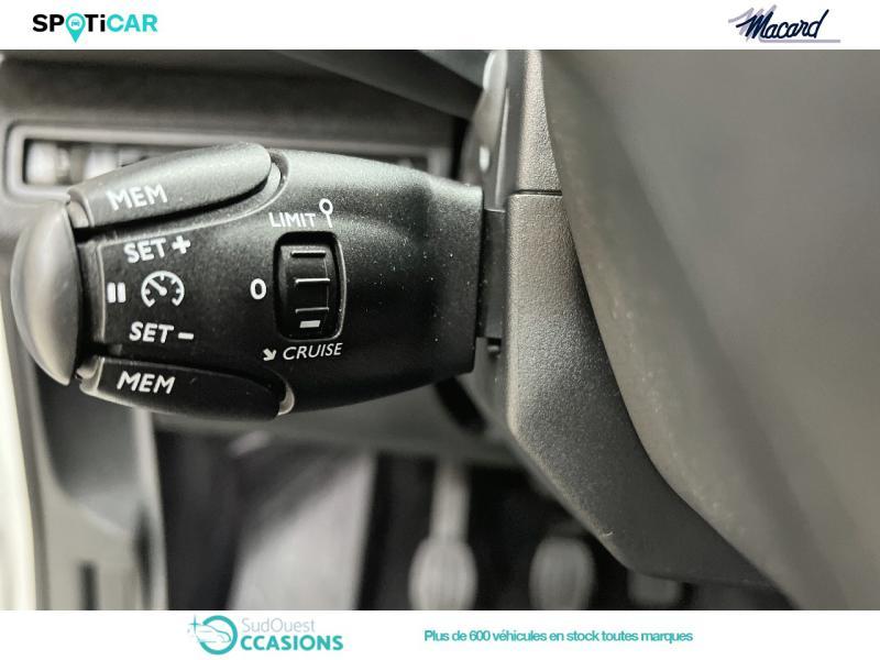 Photo 15 de l'offre de Peugeot 3008 2.0 BlueHDi 150ch Allure S&S à 23 480 € chez SudOuest Occasions
