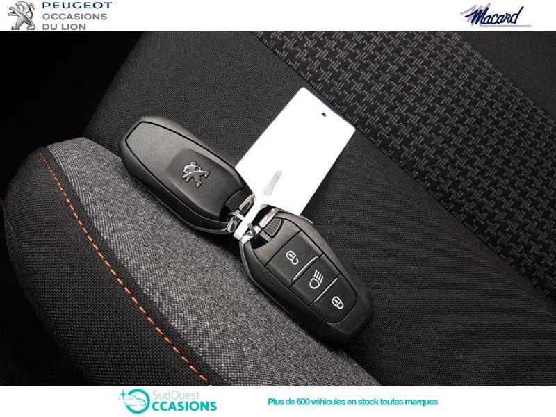 Photo 16 de l'offre de Peugeot 3008 1.5 BlueHDi 130ch S&S Active à 27 800 € chez SudOuest Occasions