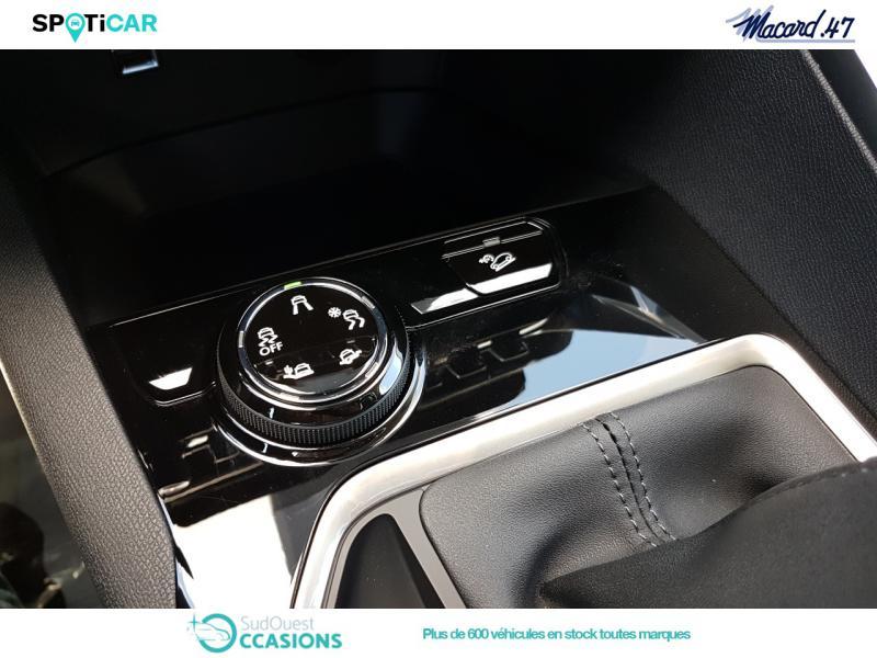 Photo 16 de l'offre de Peugeot 3008 1.5 BlueHDi 130ch S&S Allure Pack à 34 990 € chez SudOuest Occasions