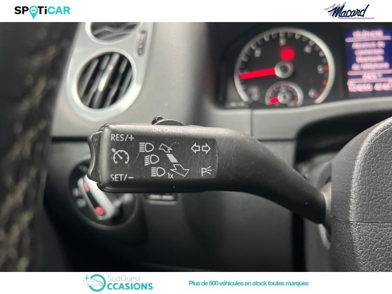 Photo 18 de l'offre de Volkswagen Tiguan 2.0 TDI 110ch BlueMotion Technology FAP Sportline à 14 490 € chez SudOuest Occasions