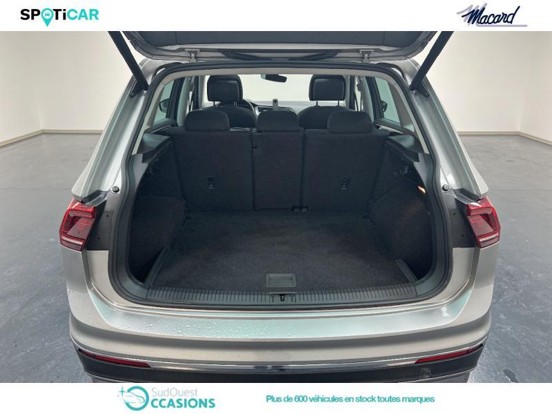 Photo 6 de l'offre de Volkswagen Tiguan 2.0 TDI 150ch BlueMotion Technology Carat à 22 880 € chez SudOuest Occasions