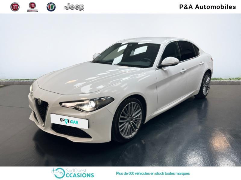 Photo 1 de l'offre de Alfa Romeo Giulia 2.2 JTD 180ch Lusso AT8 à 23 890 € chez SudOuest Occasions