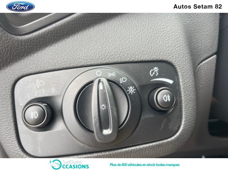 Photo 12 de l'offre de Ford Kuga 1.5 EcoBlue 120ch Titanium BVA 7cv à 18 380 € chez SudOuest Occasions
