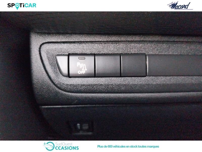 Photo 19 de l'offre de Peugeot 208 1.2 PureTech 82ch Allure 3p à 12 990 € chez SudOuest Occasions