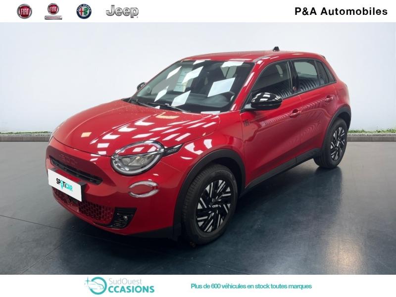 Photo 1 de l'offre de Fiat 600 e 156ch 54kWh Red à 33 900 € chez SudOuest Occasions