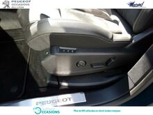Photo 29 de l'offre de Peugeot 3008 1.6 PureTech 180ch S&S GT EAT8 à 37 480 € chez SudOuest Occasions