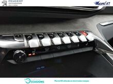 Photo 16 de l'offre de Peugeot 3008 HYBRID4 300ch GT e-EAT8 11cv à 39 990 € chez SudOuest Occasions
