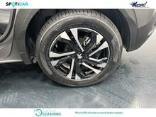 Photo 11 de l'offre de Peugeot 2008 1.5 BlueHDi 100ch E6.c Allure S&S BVM5 86g à 23 840 € chez SudOuest Occasions