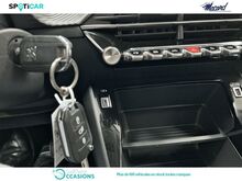 Photo 16 de l'offre de Peugeot 2008 1.2 PureTech 130ch S&S Active Business à 23 880 € chez SudOuest Occasions
