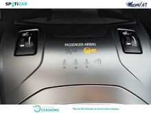 Photo 15 de l'offre de Toyota Avensis 147 VVT-i Executive à 13 990 € chez SudOuest Occasions