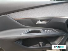 Photo 12 de l'offre de Peugeot 3008 1.2 PureTech 130ch E6.c Allure S&S EAT8 à 25 690 € chez SudOuest Occasions