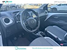 Photo 8 de l'offre de Toyota Aygo 1.0 VVT-i 72ch x-play 5p MY21 à 11 590 € chez SudOuest Occasions