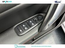 Photo 12 de l'offre de Peugeot 308 SW 1.2 PureTech 130ch E6.c S&S Tech Edition EAT8 à 18 490 € chez SudOuest Occasions