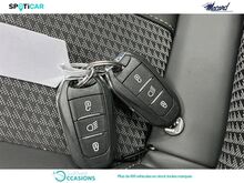 Photo 15 de l'offre de Peugeot 2008 1.2 PureTech 130ch S&S GT à 21 690 € chez SudOuest Occasions